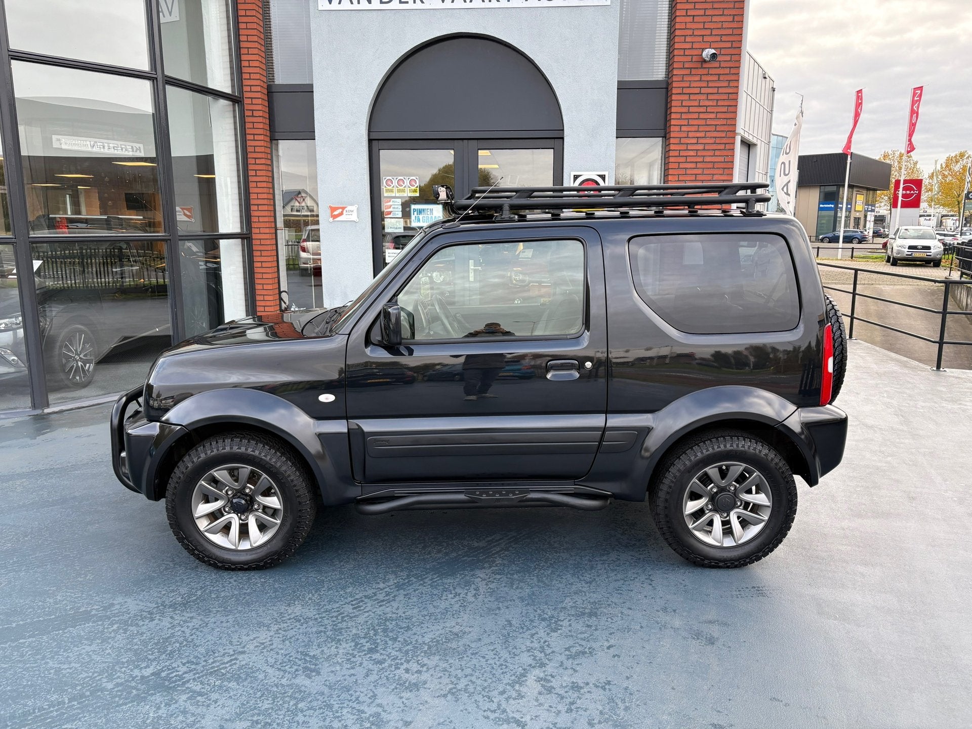 Suzuki JIMNY 1.3 Rhino 4X4 LEDER LMV AIRCO, Auto's, Suzuki, Gebruikt, Euro 6, 4 stoelen, Zwart