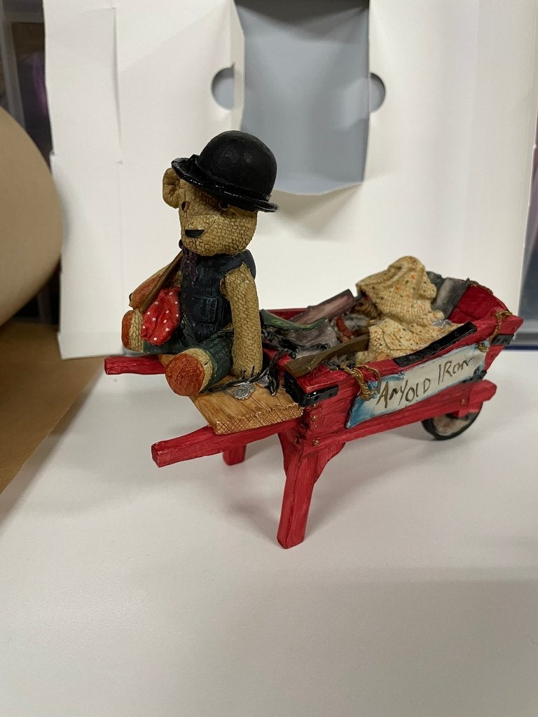 Peter Fagan Colourbox Bea Bear Barrow, Ophalen of Verzenden, Zo goed als nieuw, Dier