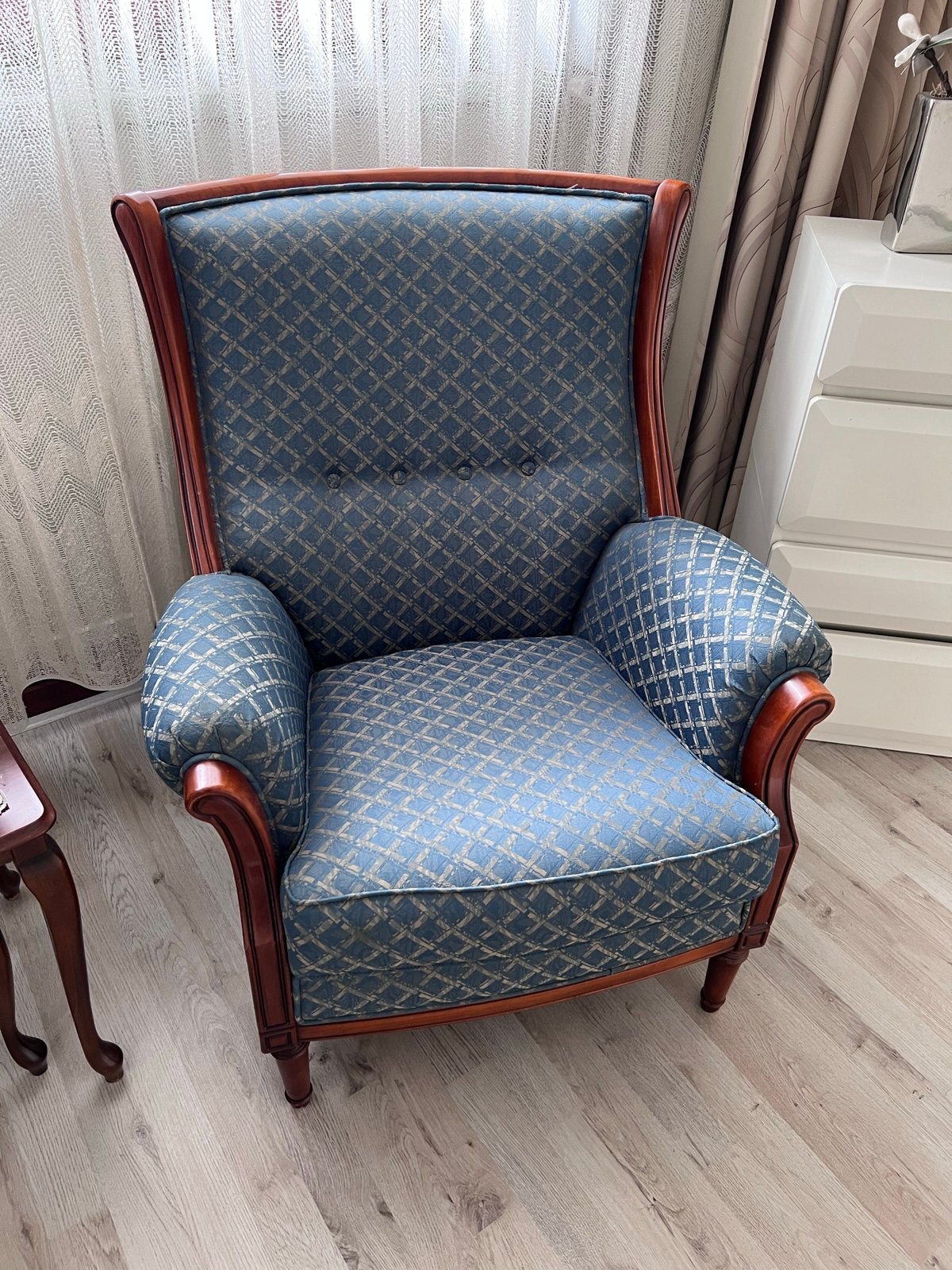 2x Klassieke fauteuil met blauwe stoffen bekleding, Ophalen, Twee, Blauw, Zo goed als nieuw