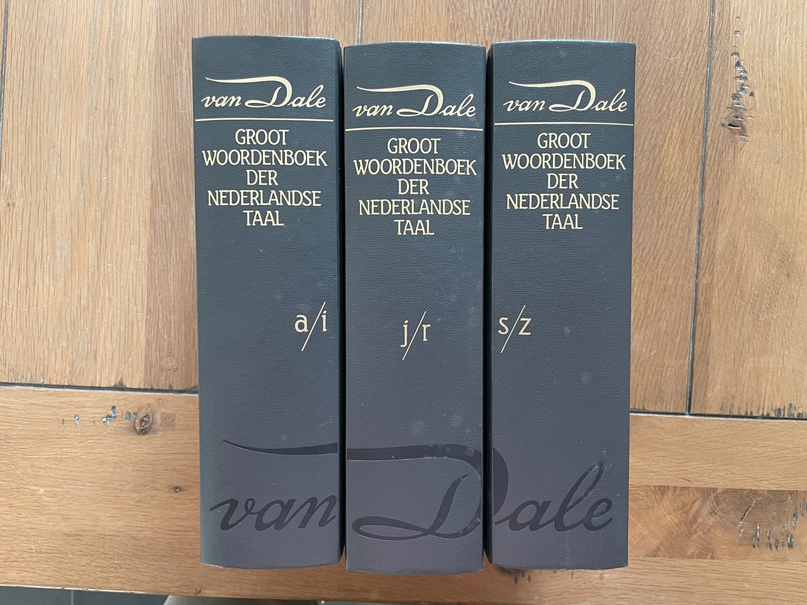Van Dale Groot Woordenboek der Nederlandse Taal (3 delen), Boeken, Woordenboeken, Zo goed als nieuw, Nederlands, Van Dale, Ophalen