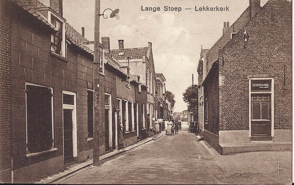 K1185 oude ongelopen ansichtkaart lange stoep Lekkerkerk, Verzamelen, Ansichtkaarten | Nederland, Ophalen of Verzenden, 1940 tot 1960