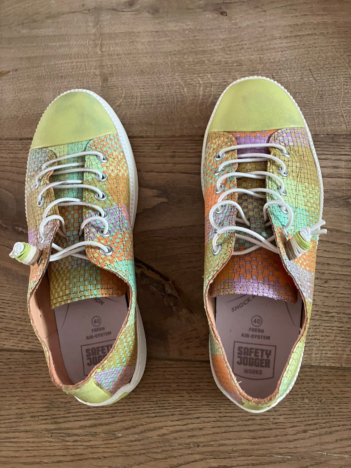 ZGAN veelkleurige sportschoenen maat 40, Ophalen of Verzenden, Zo goed als nieuw, Hardloopschoenen, Overige merken