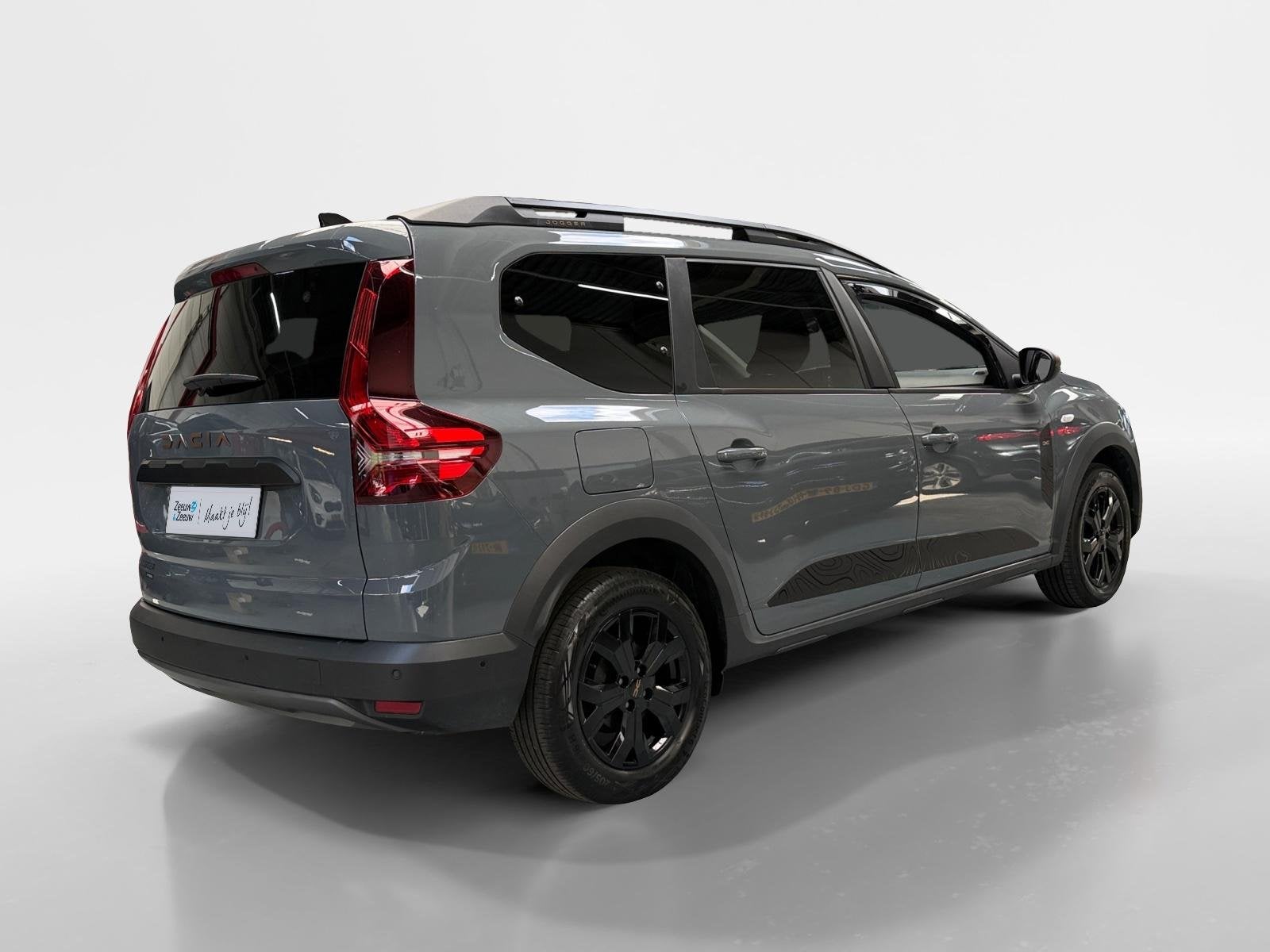 Dacia Jogger 1.6 Hybrid 140 Extreme 7p. ZUINIG | RUIM | Stoe, Auto's, Dacia, 12 maanden, Gebruikt, 4 cilinders, 7 stoelen