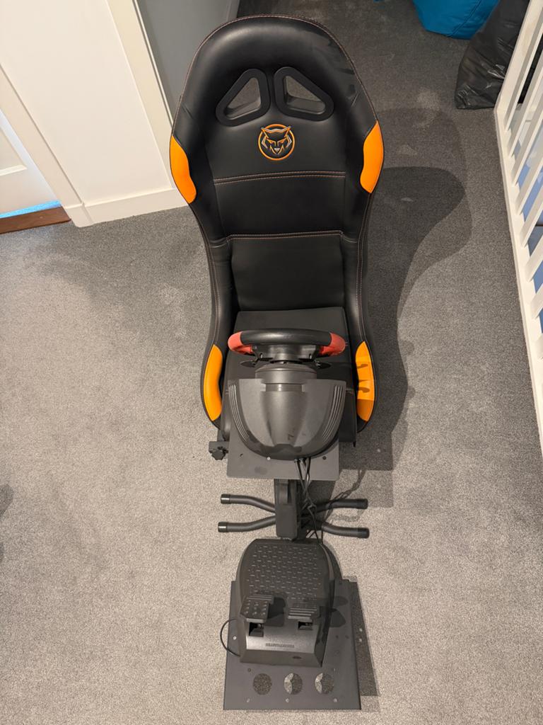 Thrustmaster T150 Ferrari racestuur met Playseat, Ophalen, Overige merken, Zo goed als nieuw