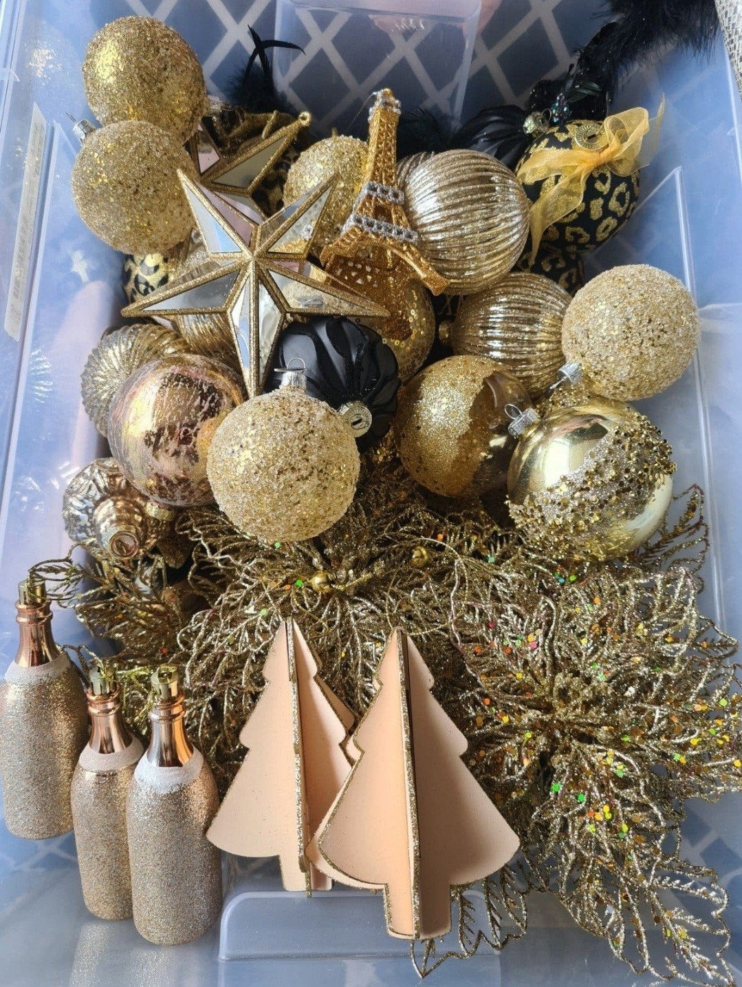 super grote plastic box met diverse kerstspullen, Diversen, Ophalen