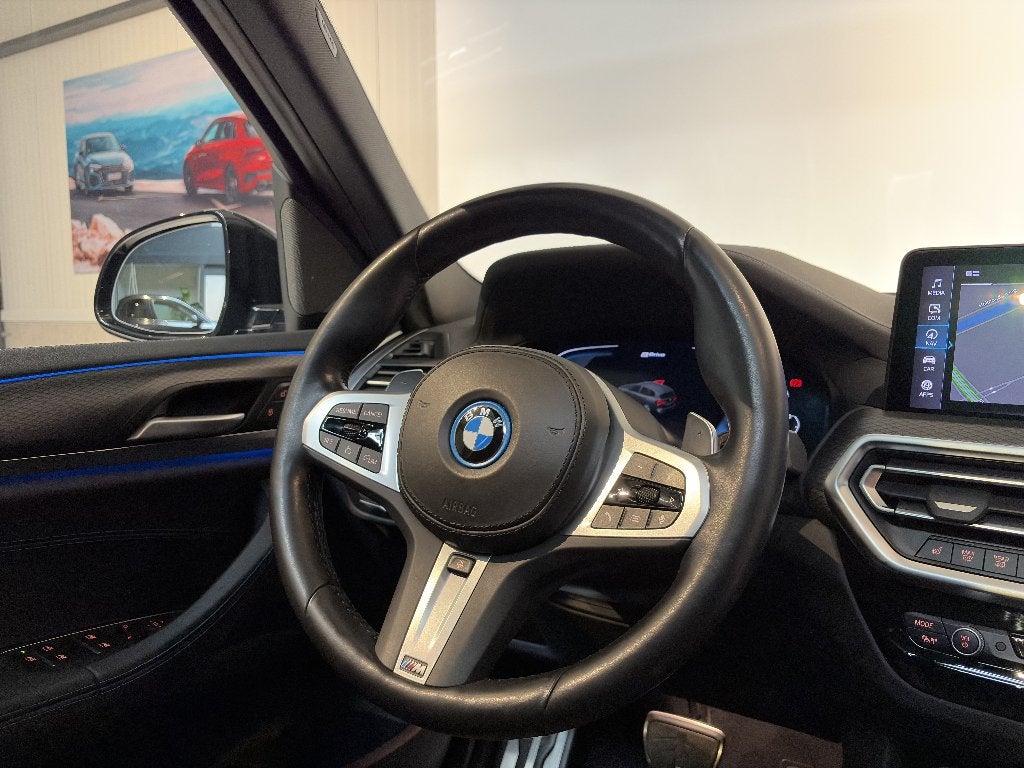 Foto 25 van BMW X3 Xdrive30e 292pk M-Sport/ H&K/ Head-up/ Pano/ Trekhaak