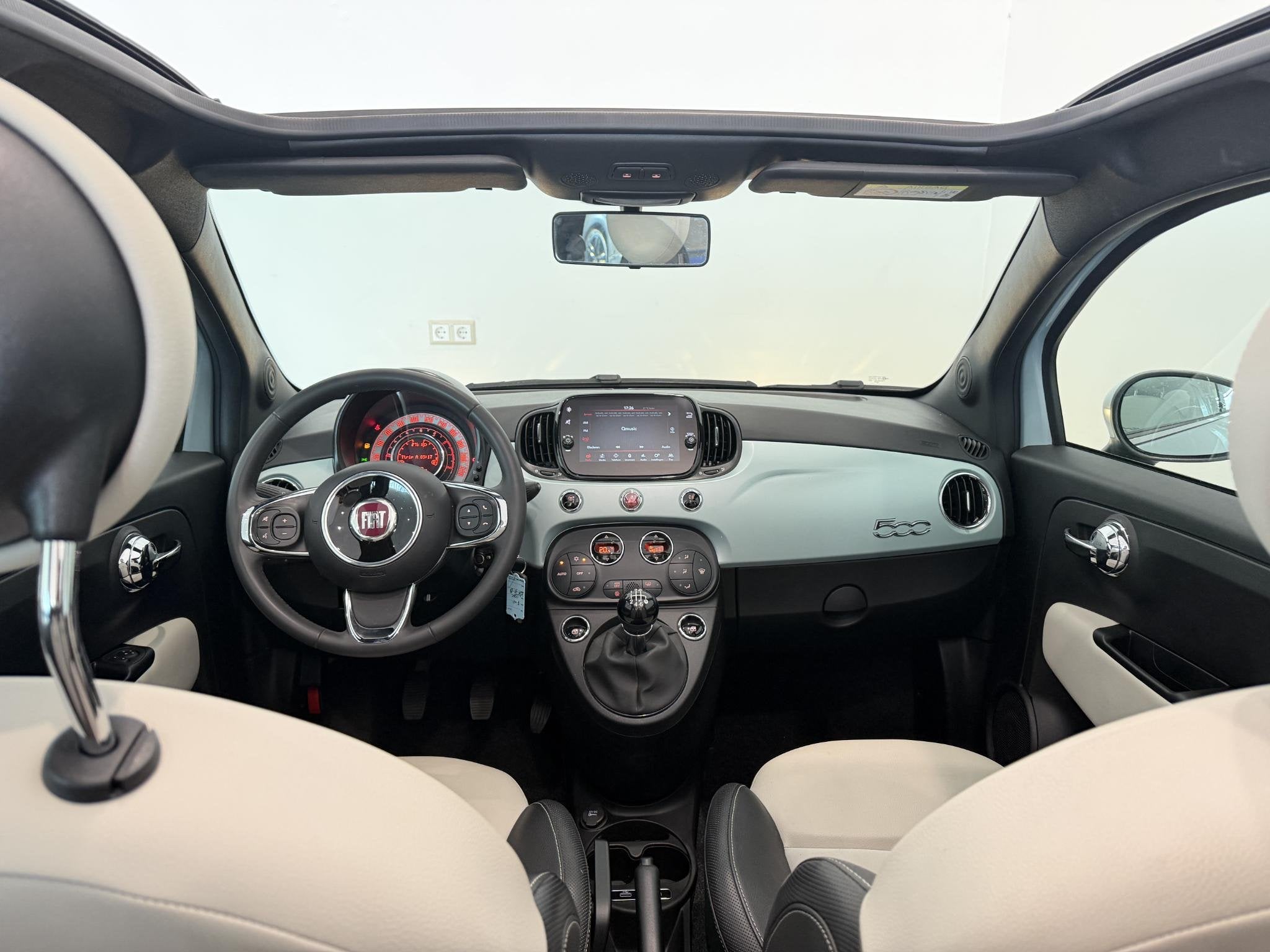 Fiat 500 C 1.0 Hybrid Dolce Vita | Cabrio | Parkeersensoren, Auto's, Stof, Gebruikt, 4 stoelen, Bedrijf