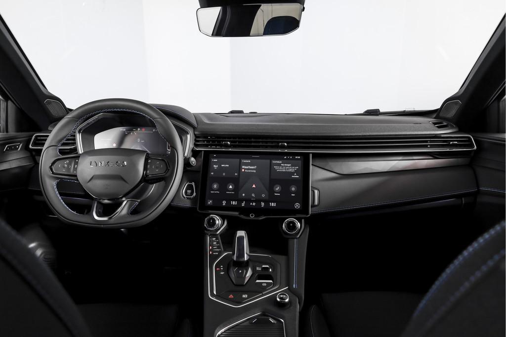 Lynk & Co 01 1.5 PHEV 261PK MY24 | Donkere hemel | 7.4 kWh B, Automatische klimaatregeling, Blauw, Plug-in hybride, Bedrijf