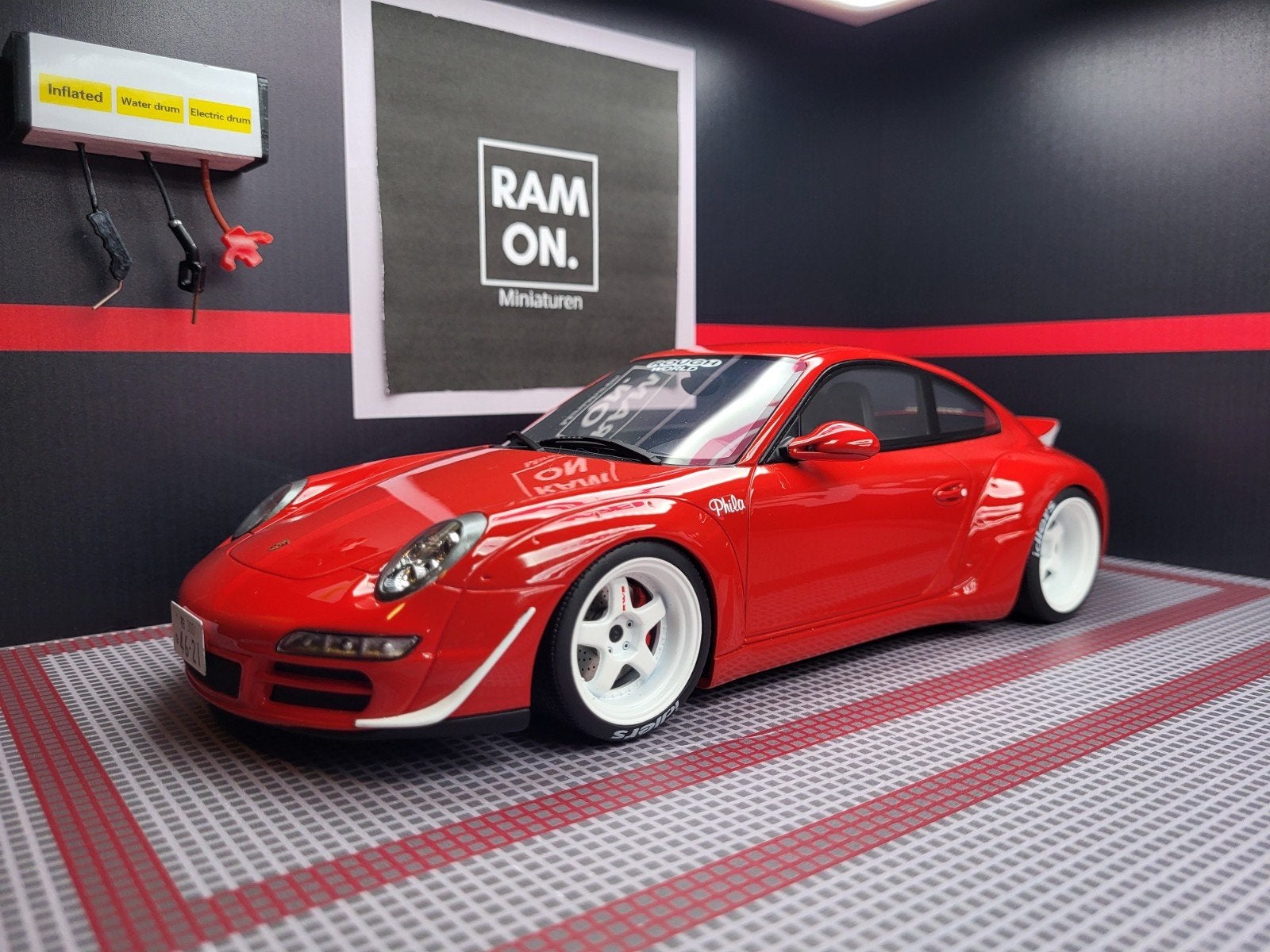 1/18 RWB Porsche 911 997 Aka Phila, Ophalen of Verzenden, Zo goed als nieuw, Auto, Overige merken