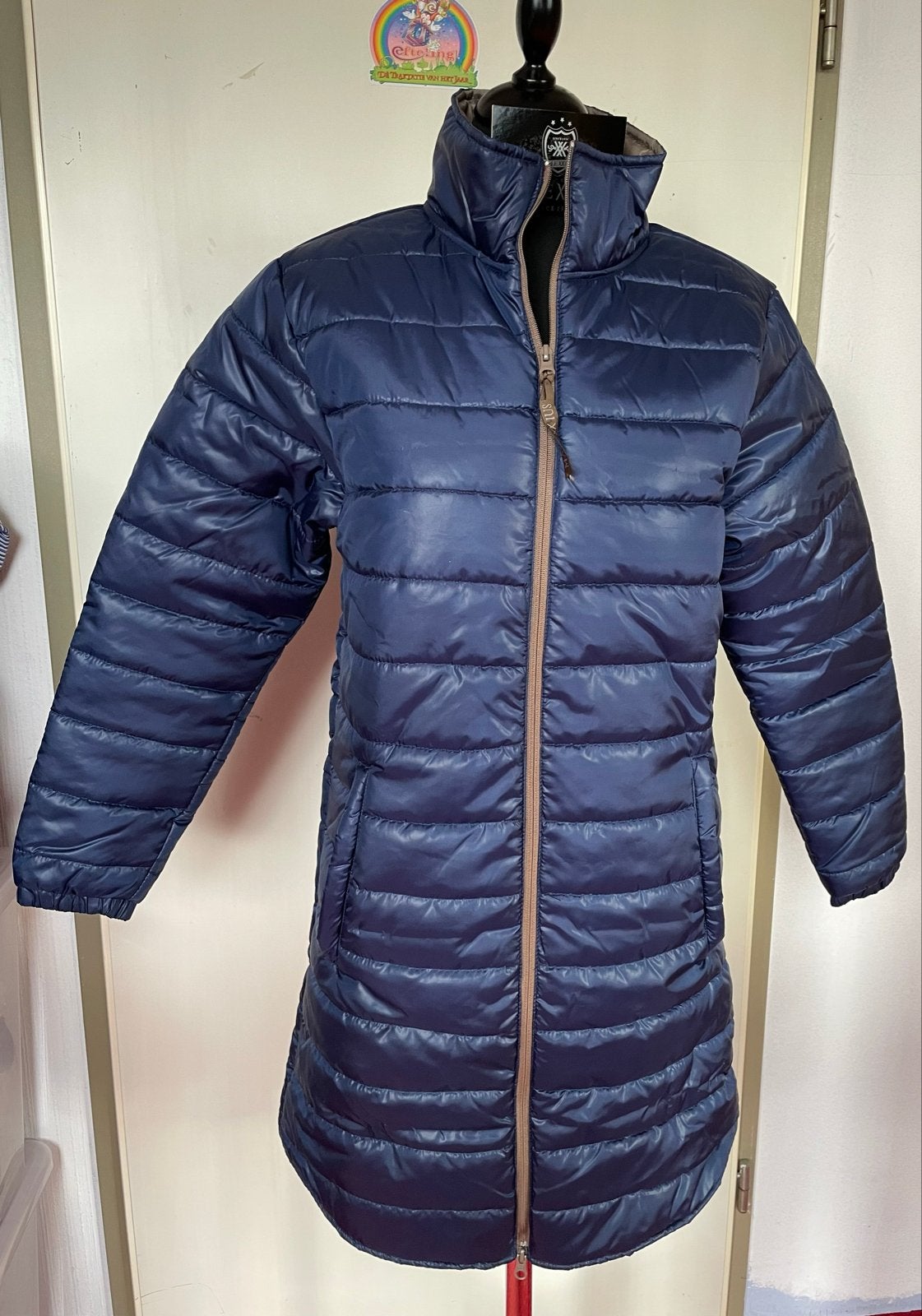 MALE XXIUS Lange Dames Winterjas - Nieuw met label, Ophalen of Verzenden, Nieuw, Maat 38/40 (M), Blauw