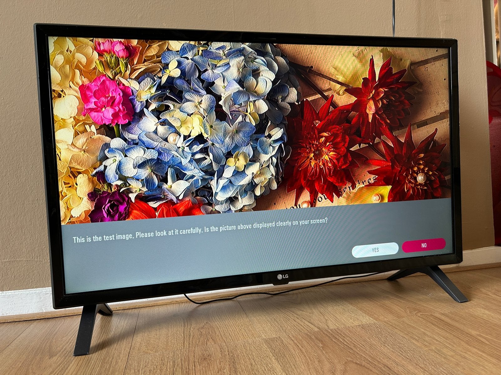 LG Full HD TV 32 inch, Ophalen, 50 Hz, 80 tot 100 cm, Zo goed als nieuw