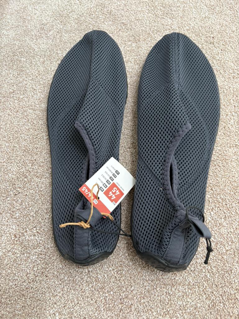 Waterschoenen surfschoenen Decathlon heren 44-45 nieuw, Watersport en Boten, Ophalen of Verzenden, Nieuw, Heer, Zeil- of Surfschoenen