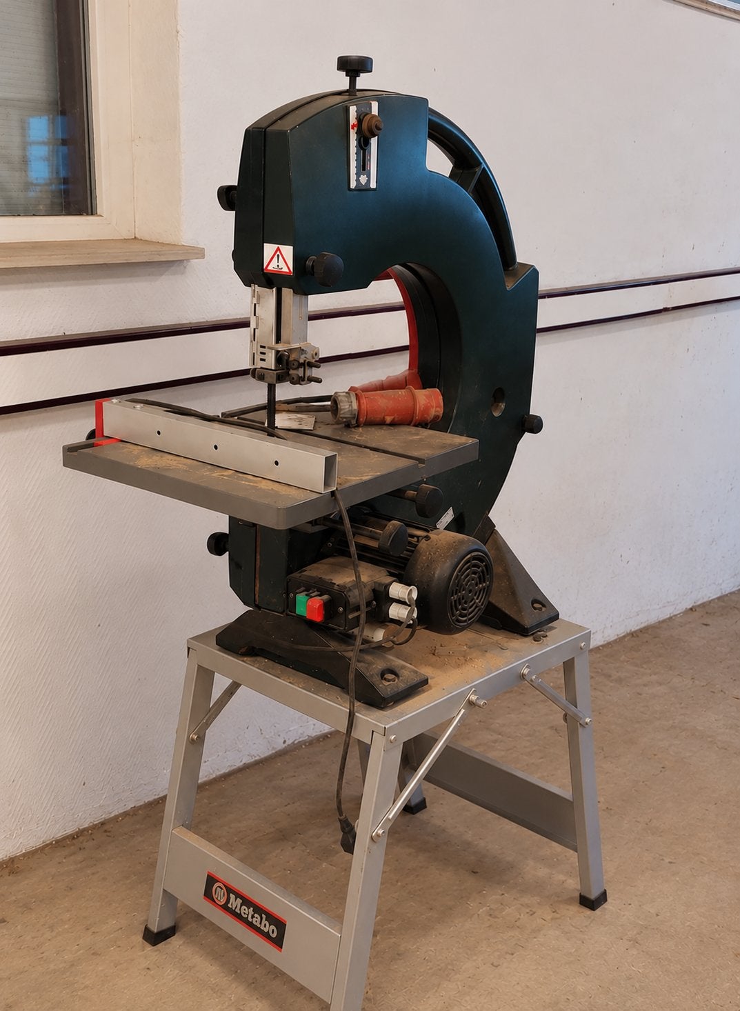 Metabo professionele lintzaagmachine met onderstel, Ophalen, Gebruikt, 70 mm of meer, Lintzaag