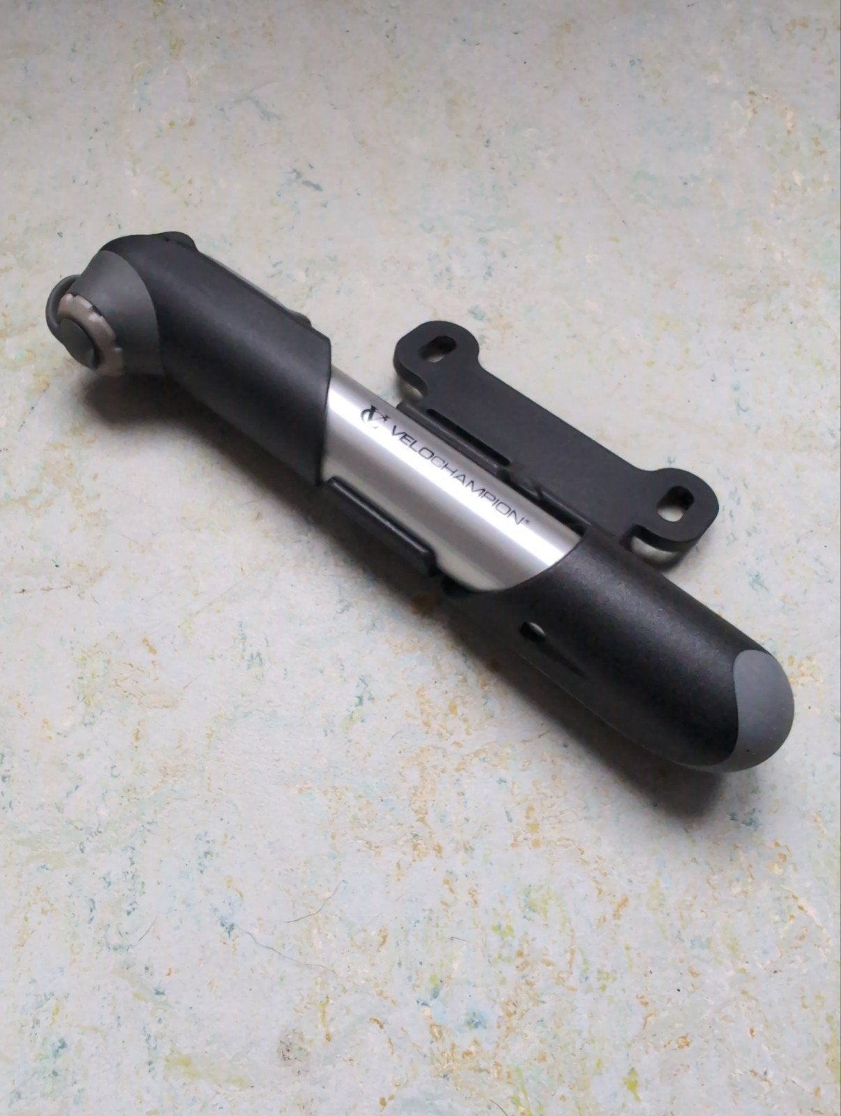 VeloChampion Cycle Pump - Compact and Light, Ophalen of Verzenden, Zo goed als nieuw