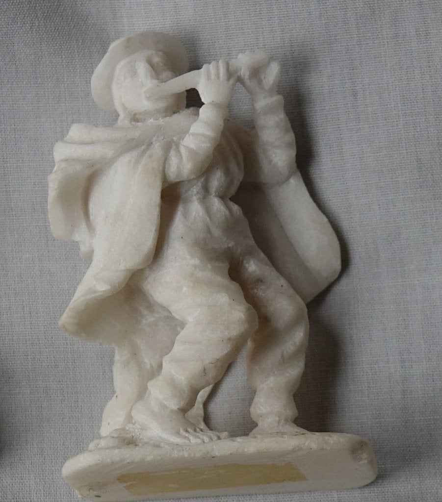 Peru, 6 X wit marmeren miniaturen van 6 cm herders Kerstmis, Ophalen, Wit, Steen/keramiek, Overige herkomsten