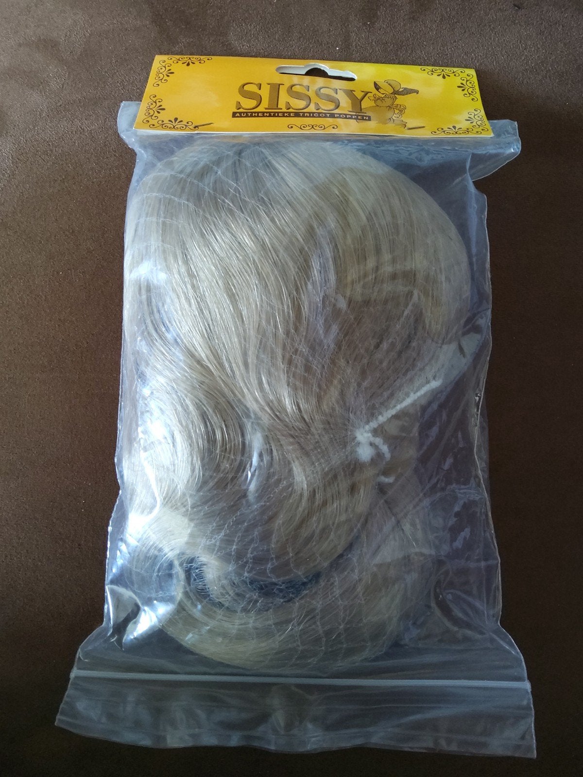 Poppen Sissy Pruik Blond - Nieuw in verpakking, Ophalen of Verzenden, Nieuw, Pruik of Haarverlenging