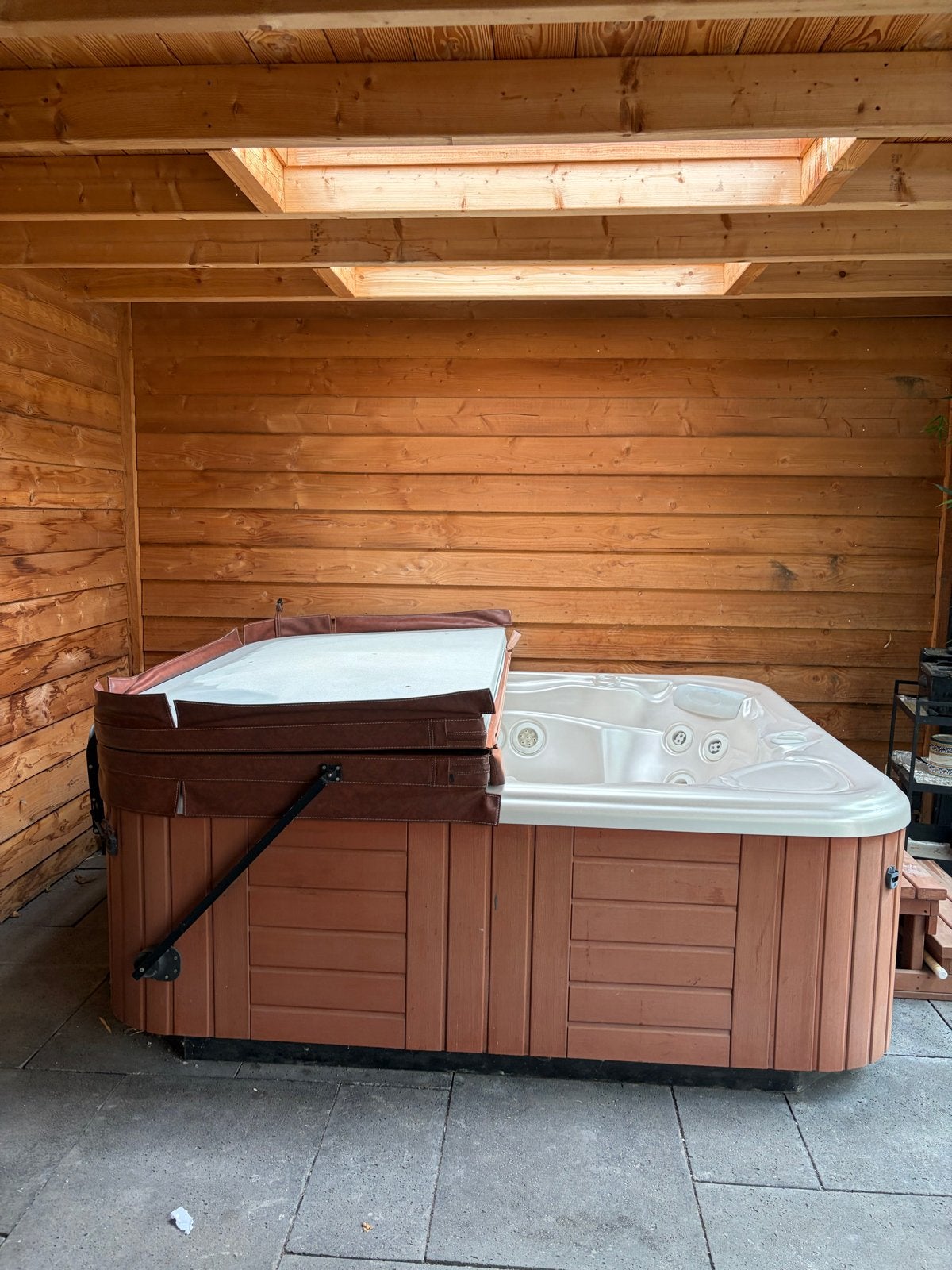 6-persoons Jacuzzi met instelbare jetstreams, Tuin en Terras, Ophalen, Gebruikt, Overige typen, Rond