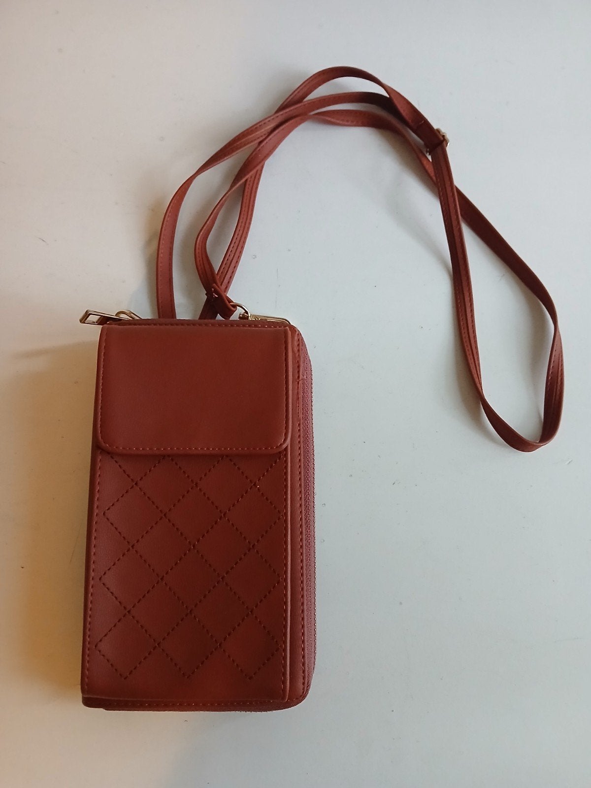 Bruine portemonnee met vak voor telefoon en schouderbandje, Sieraden, Tassen en Uiterlijk, Ophalen of Verzenden, Zo goed als nieuw