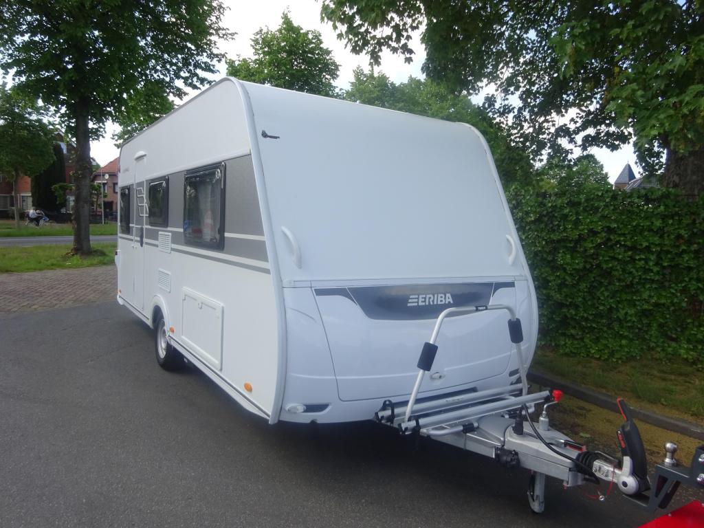 Eriba Living 450 Enkele Bedden+Mover, Caravans en Kamperen, Caravans, Standaardzit, Bedrijf, 4 tot 5 meter, Overige typen
