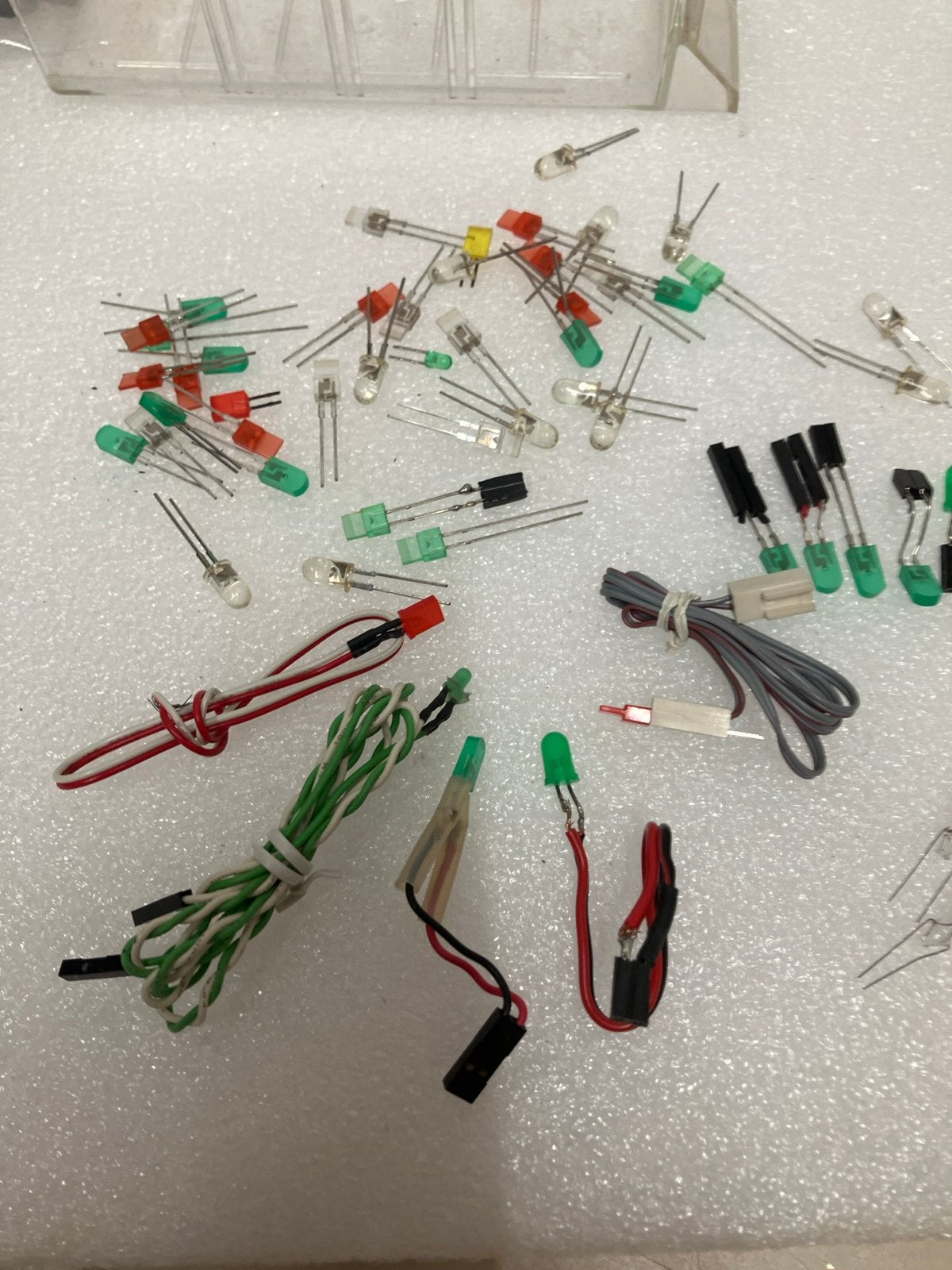 Diverse LED Diodes en Gloeilampjes - Hobby & Elektronica, Hobby en Vrije tijd, Ophalen of Verzenden, Zo goed als nieuw