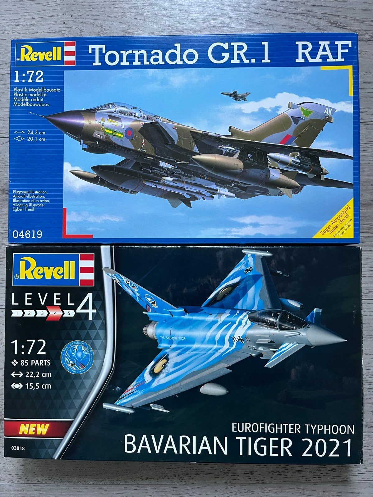 Revell Tornado GR.1 RAF & Eurofighter Typhoon, Hobby en Vrije tijd, Modelbouw | Vliegtuigen en Helikopters, 1:72 tot 1:144, Revell