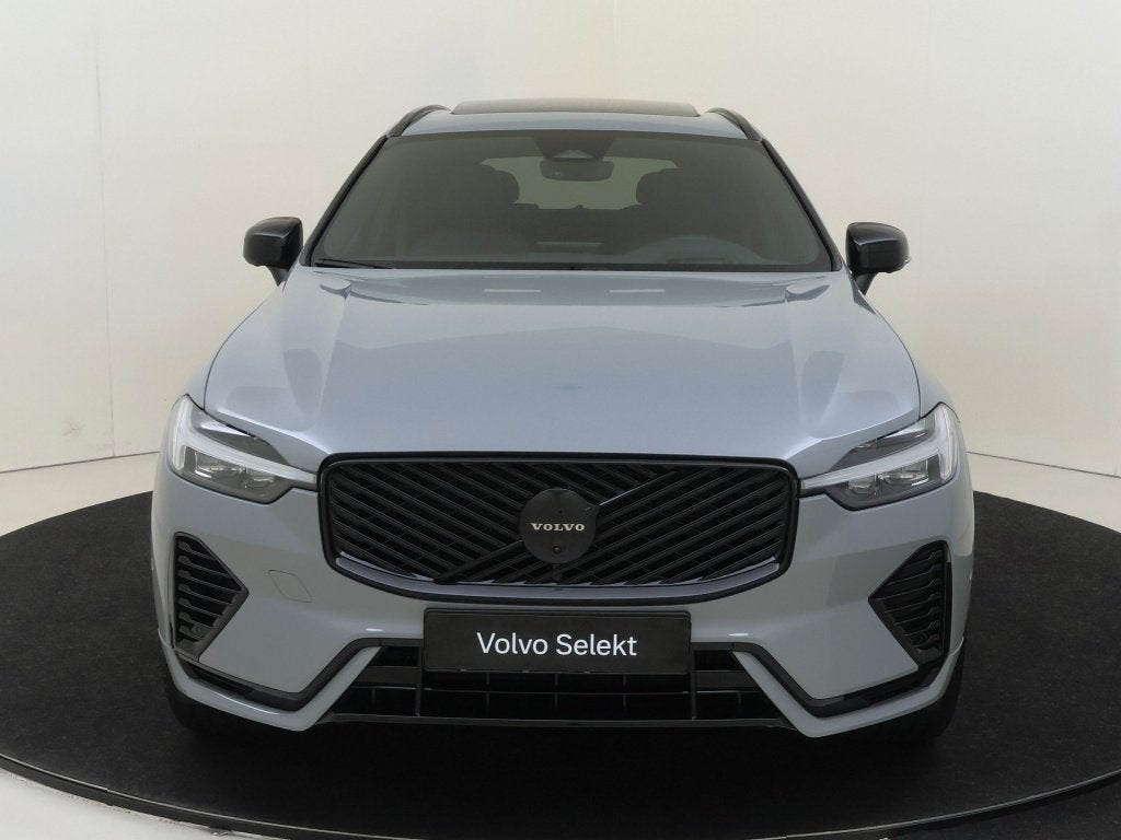 Volvo XC60 T8 AWD Plus Black Edition | Panoramadak | 360° C, Auto's, Automaat, 12 maanden, Gebruikt, 4 cilinders