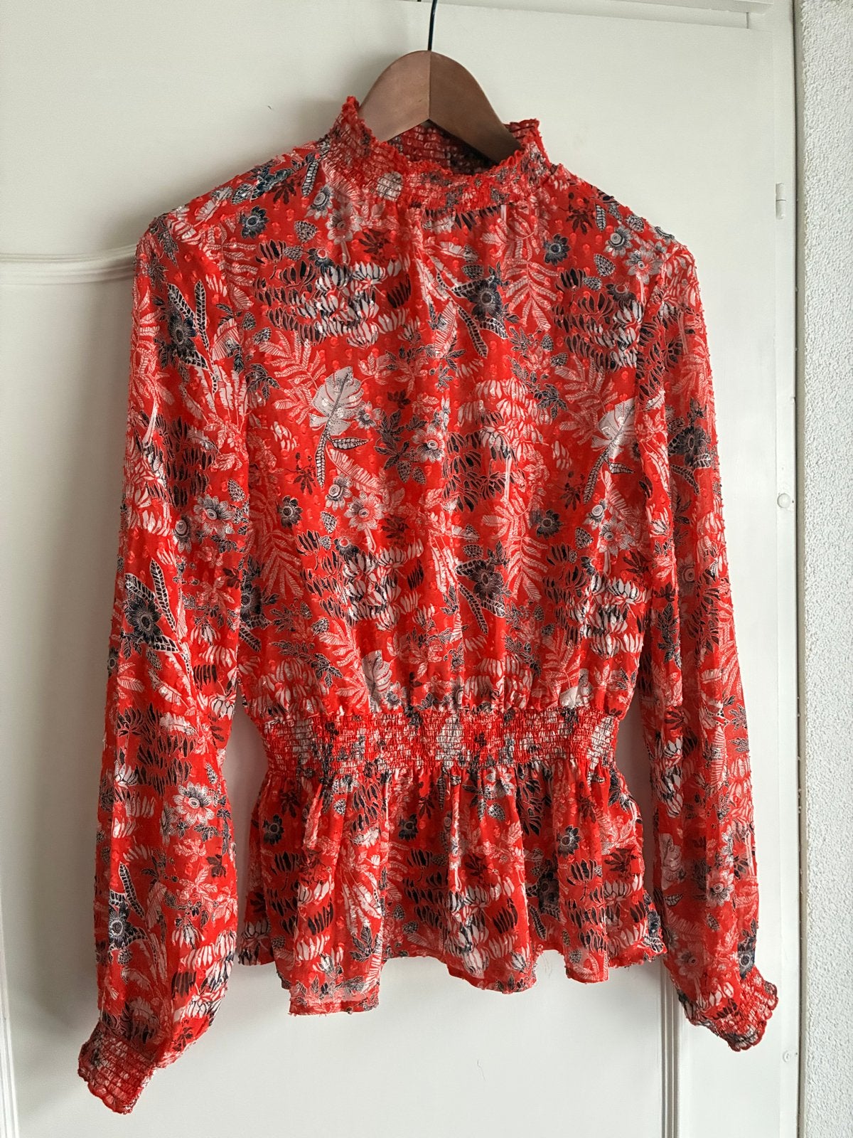 Cotton Club top met bloemenprint en lange mouwen, Maat 38/40 (M), Ophalen of Verzenden, Zo goed als nieuw, Lange mouw