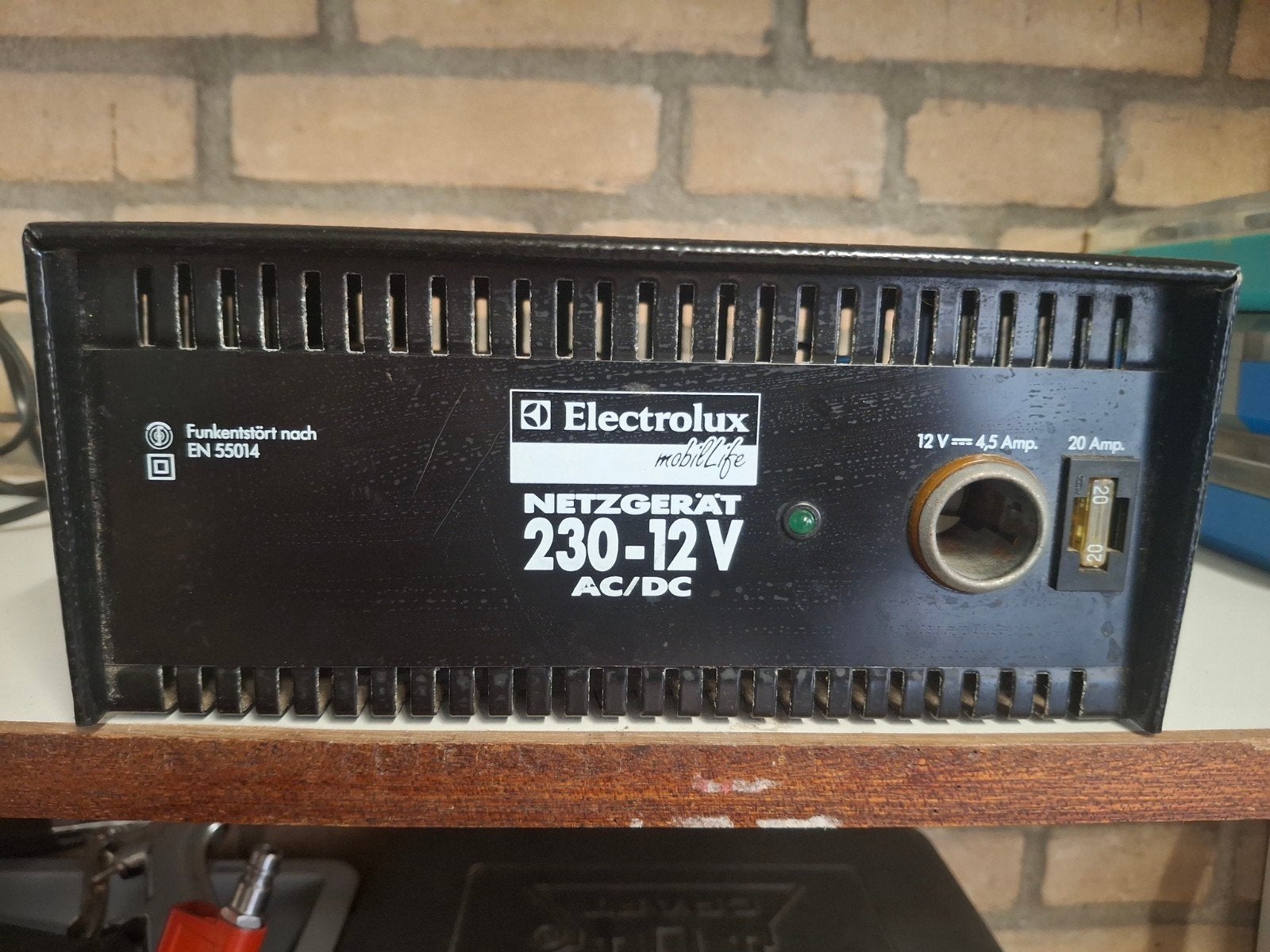 Electrolux 12V Voeding, Ophalen of Verzenden