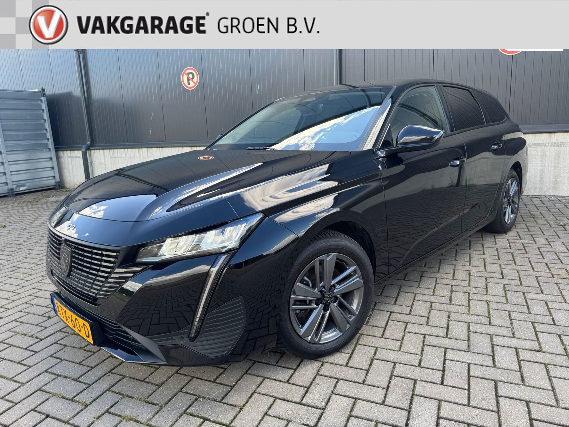 Peugeot 308 SW 1.2 PureTech Allure Pack Business / camera /, Voorwielaandrijving, 1199 cc, Automatische klimaatregeling, Leder en Stof