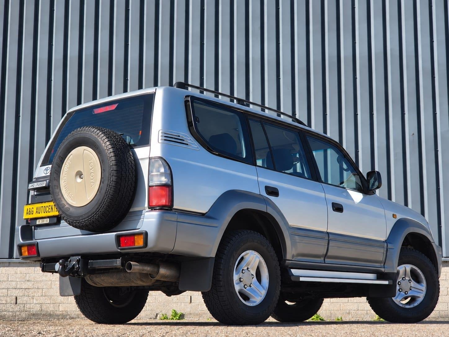 Toyota LandCruiser 90 3.4i V6/1e Eig/Deal Ond/178PK/Trekhaak, Auto's, Dealer onderhouden, Stof, Gebruikt, Bedrijf