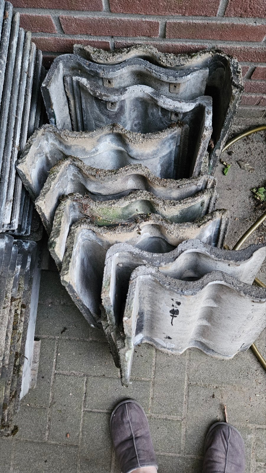 Gratis af te halen: Gebruikte betontegels (ca. 4m²), Gebruikt, Steen of Klei, Ophalen of Verzenden, 15 m² of meer
