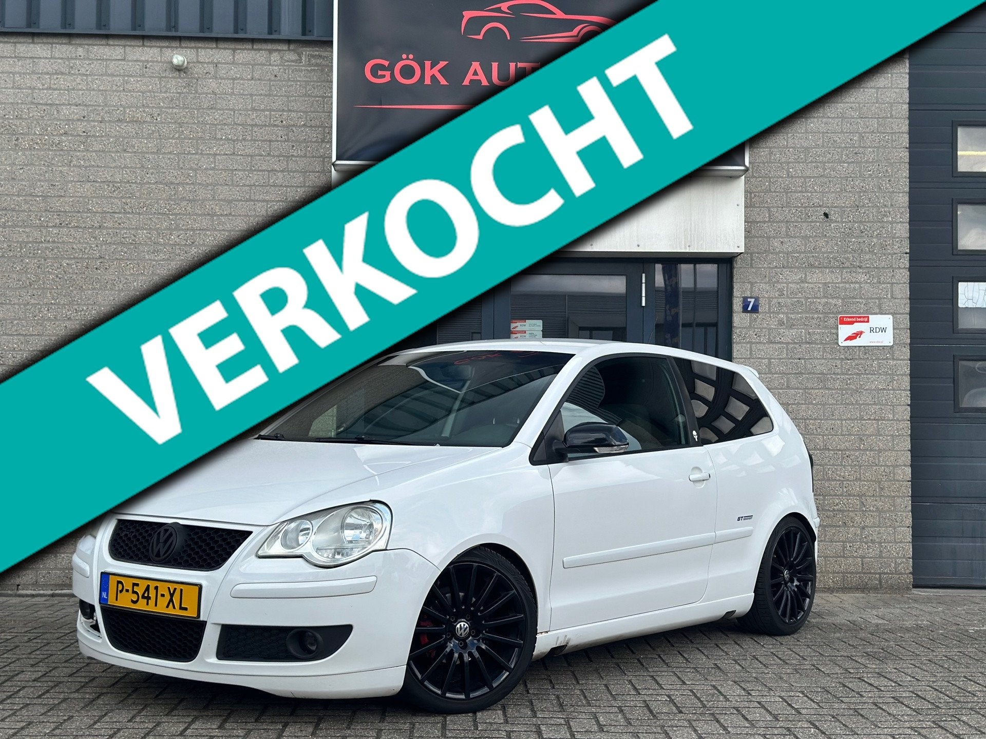 Volkswagen Polo 1.4-16V / Carplay / Airco / Verlaagd / Zwart, Voorwielaandrijving, Stof, Gebruikt, Zwart