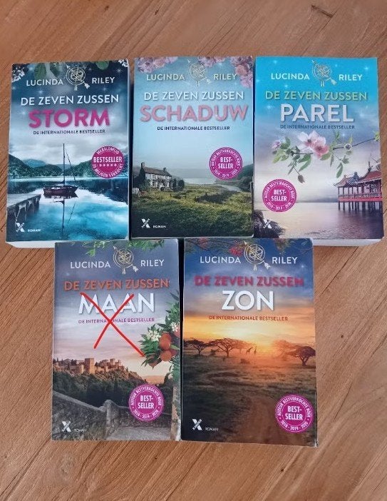 Zeven Zussen boeken: per st. €8,00. Set van 4 boeken €32,00, Boeken, Romans, Ophalen of Verzenden, Zo goed als nieuw, Lucinda Riley