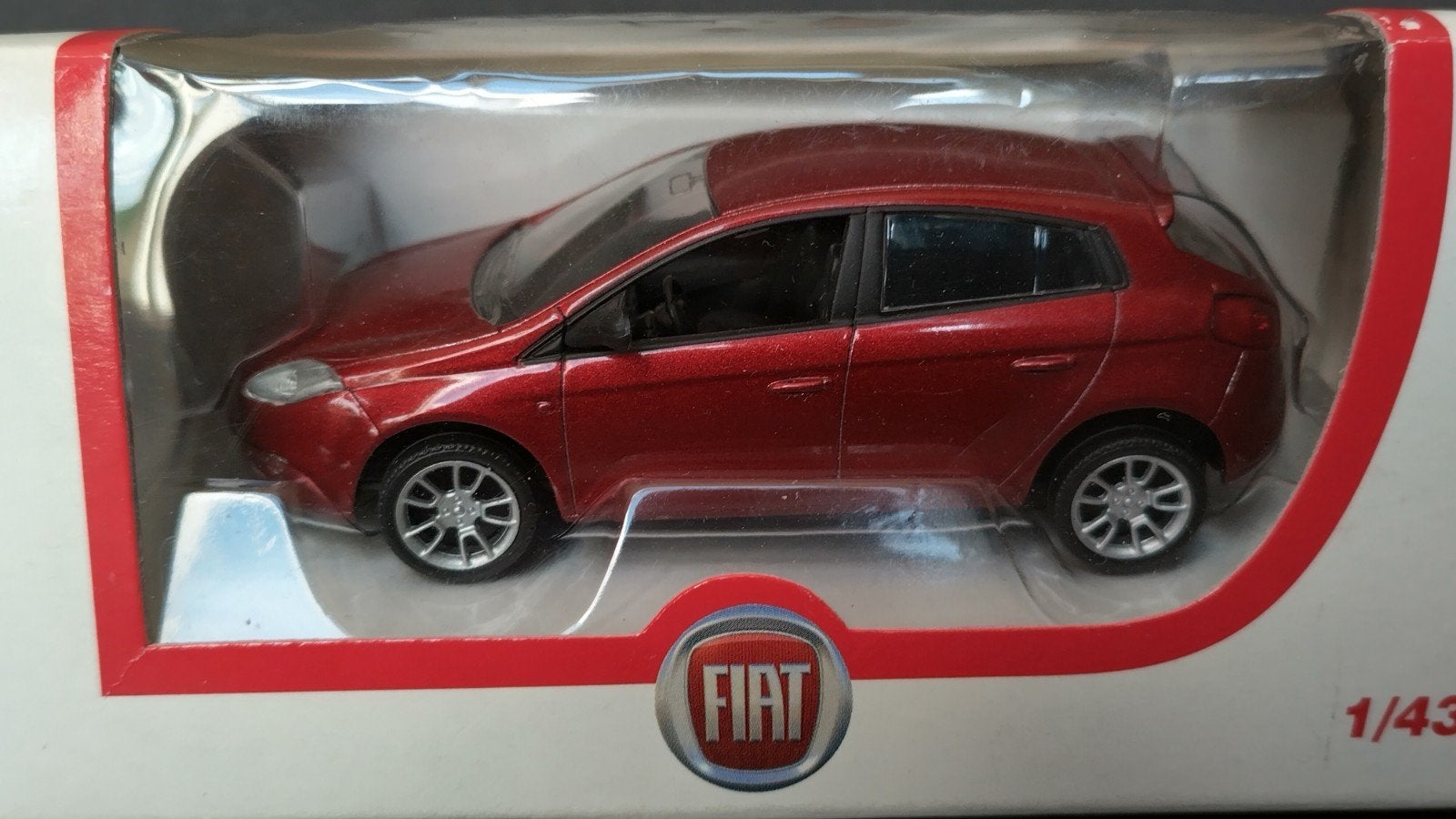 Fiat Bravo Nuova 1:43 Norev Pol, Hobby en Vrije tijd, Modelauto's | 1:43, .., Auto, Verzenden, Norev