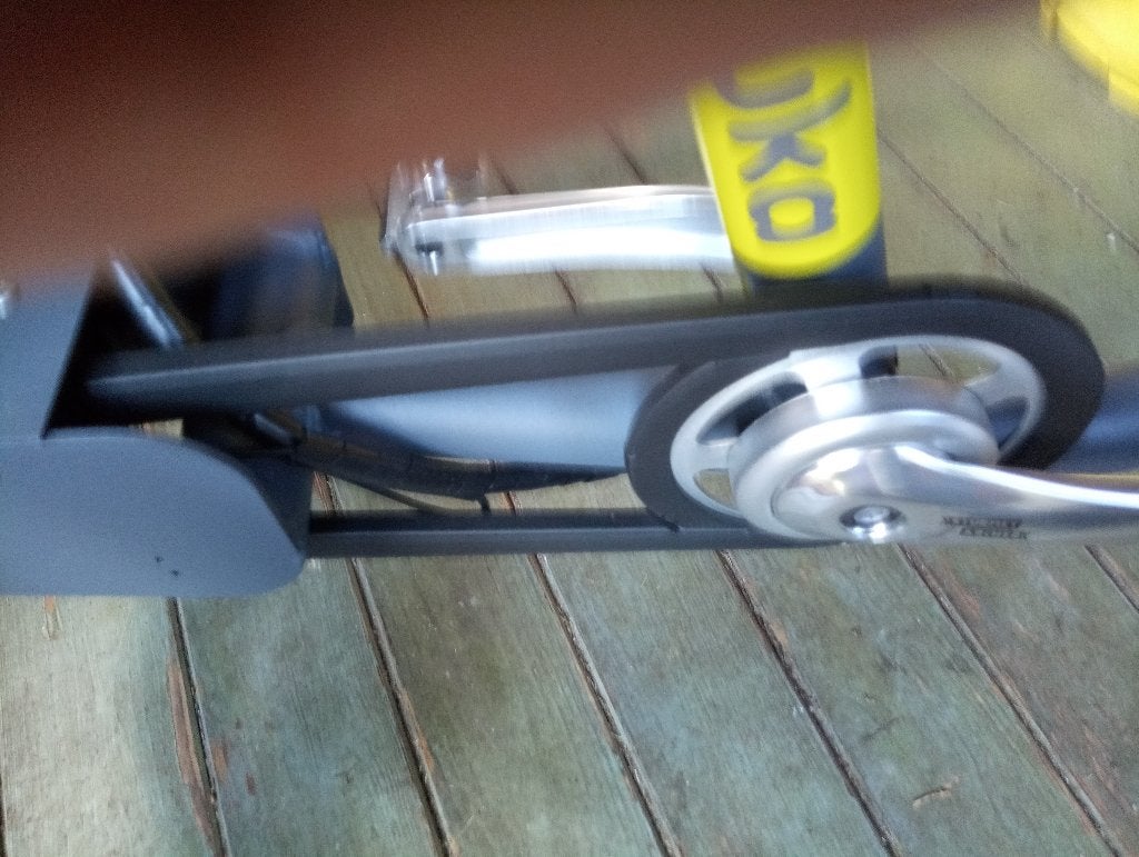 Huka elektrische driewieler, Ophalen, Zo goed als nieuw, Velgrem, Huka c3