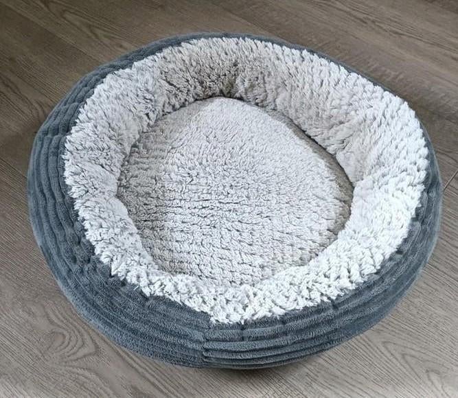 Poezen mandje, Dieren en Toebehoren, Kattenmanden, Ophalen of Verzenden, Gebruikt, Pluche