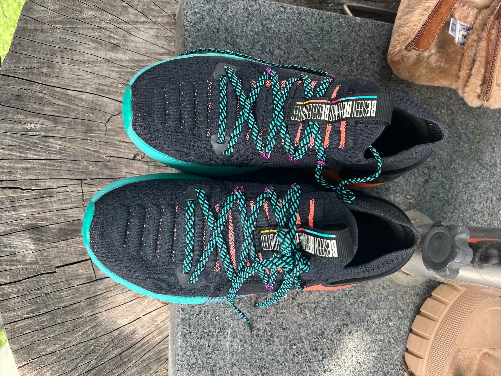 Under Armour HOVR Phantom 2 hardloopschoenen, Ophalen of Verzenden, Zo goed als nieuw, Zwart, Sportschoenen
