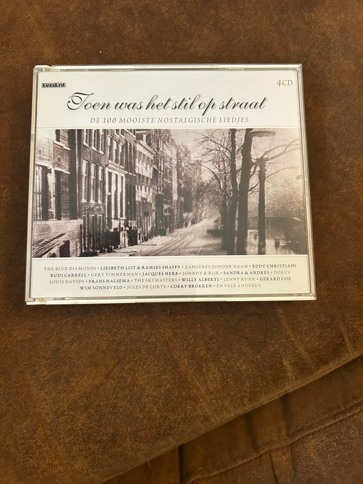 Toen was het stil op straat - 100 liedjes, Ophalen of Verzenden, Zo goed als nieuw, Levenslied of Smartlap