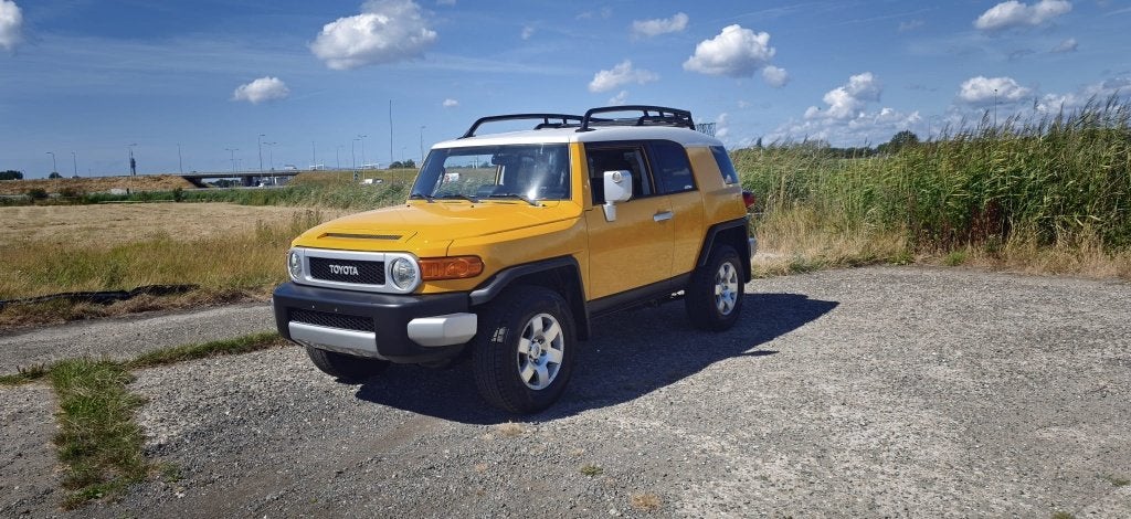 Toyota FJ Cruiser VVT-i V6 Btw auto, Auto's, Automaat, Stof, 4000 cc, Geel