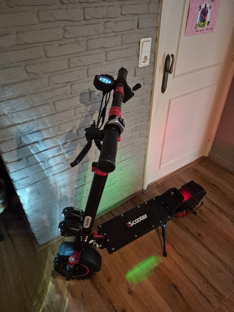 I scooter Te koop!, Fietsen en Brommers, Ophalen, Zo goed als nieuw, Overige typen, Overige merken