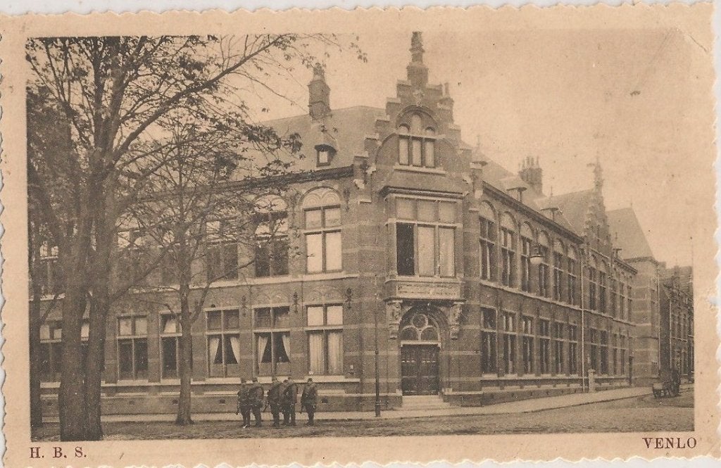52 kaarten venlo, Verzamelen, Verzenden, Voor 1920, Gelopen, Limburg