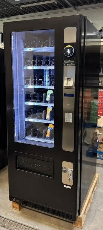Vendo SVE 700/710 | Snack en drankautomaat refurbished, Ophalen, Vending Master, Info@vendingmaster.nl, Zo goed als nieuw