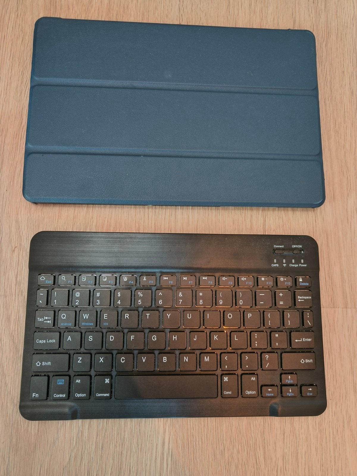 Toetsenbord en hoesje Tab A9 Plus, 11 inch, Bescherming voor- en achterkant, Ophalen of Verzenden, Zo goed als nieuw