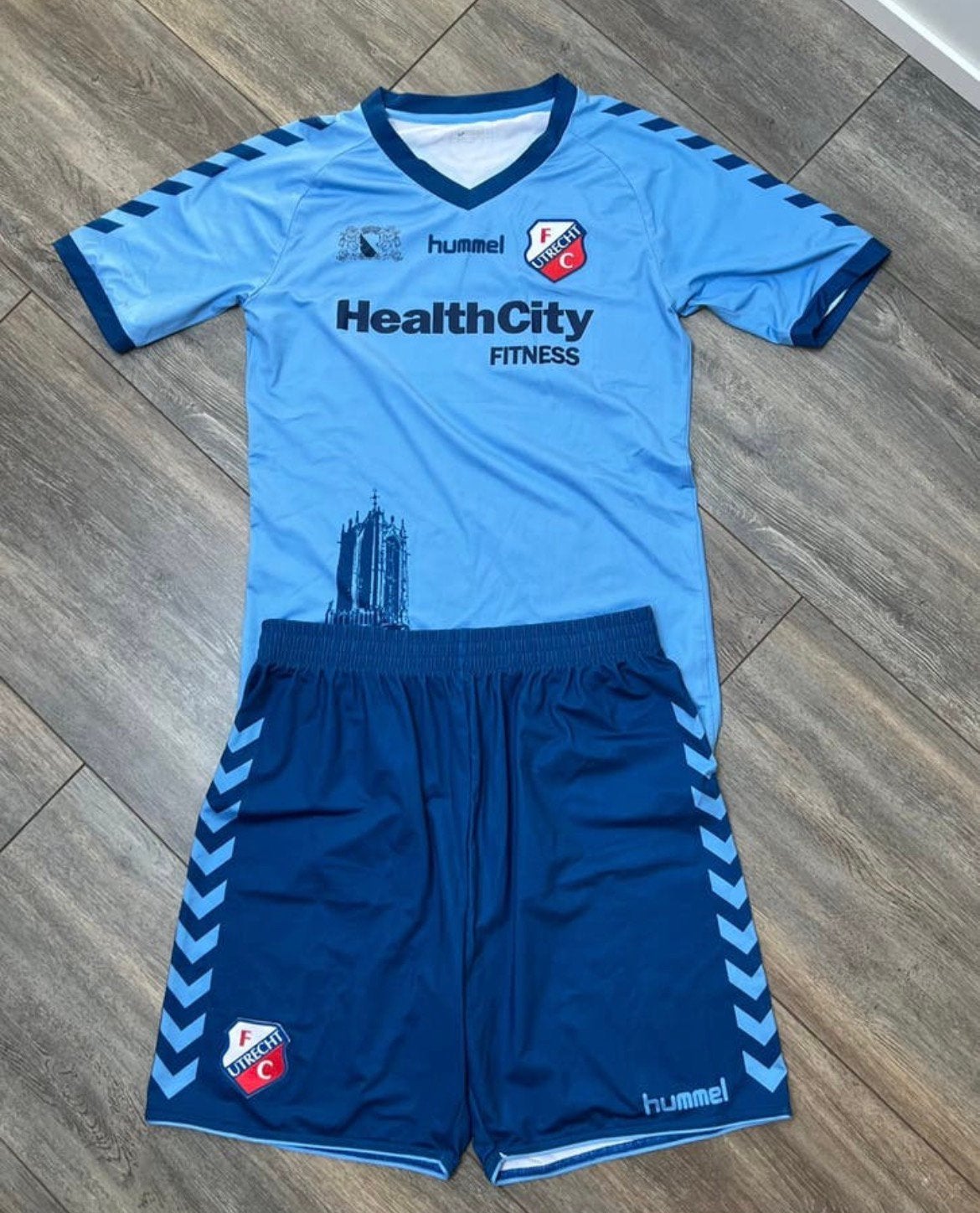 FC Utrecht voetbal shirt en broek maat M, Maat M, Ophalen, Gebruikt, Set