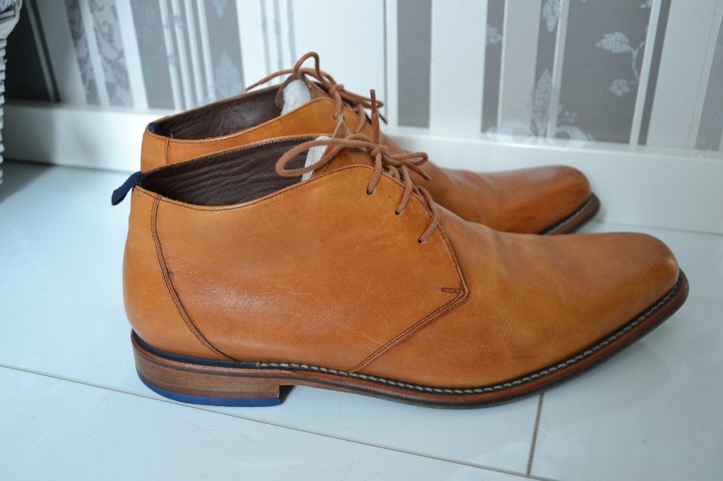 Floris van Bommel veterschoenen, maat 9 / 43 H., Bruin, Floris van Bommel, Ophalen of Verzenden, Zo goed als nieuw