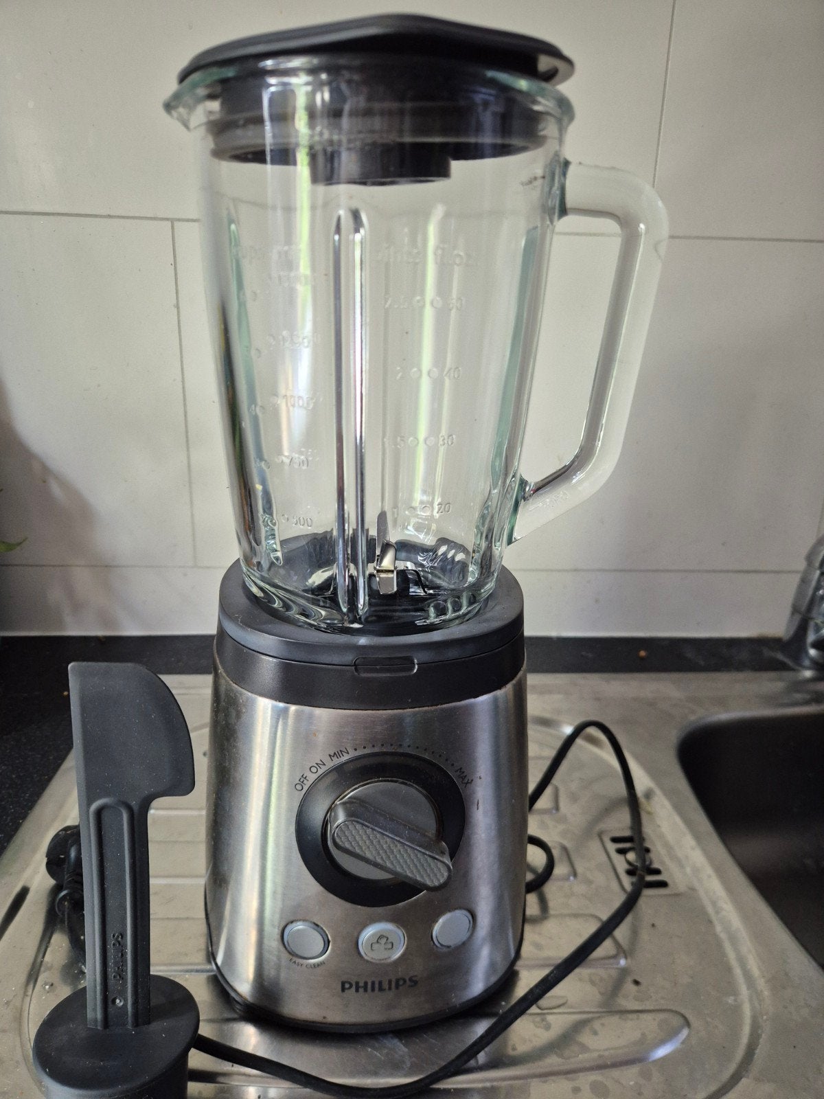 Smoothiekanon! Philips Blender HR2195 - 900W, 2L, Witgoed en Apparatuur, Blenders, Ophalen, Gebruikt, Blender
