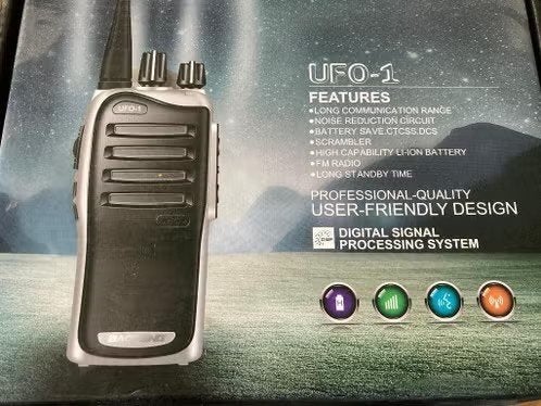 2 walkietalkie s UFO, Ophalen of Verzenden, Nieuw, 15 km of meer, Portofoon of Walkie-talkie