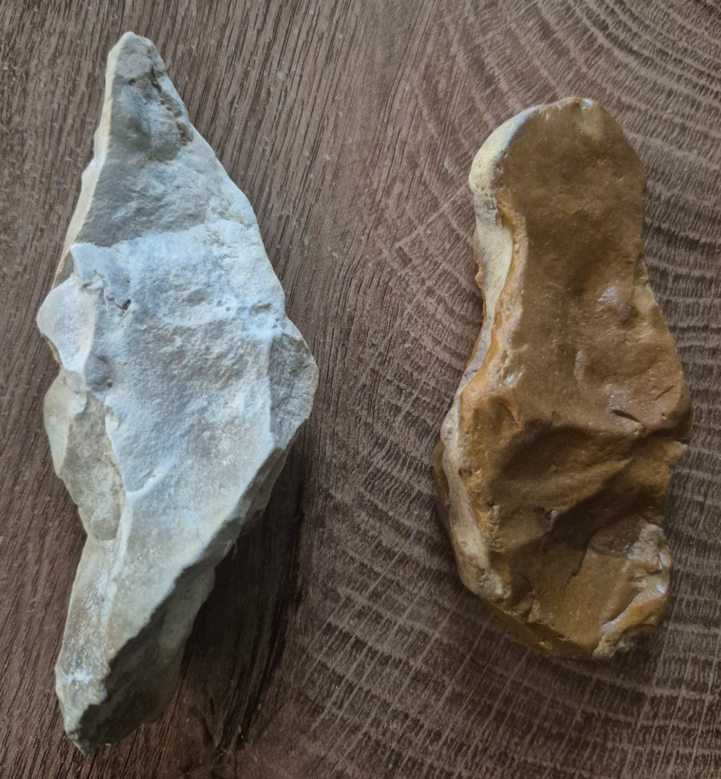Prehistorische vuurstenen handbijlen Paleolithisch werktuig, Ophalen of Verzenden
