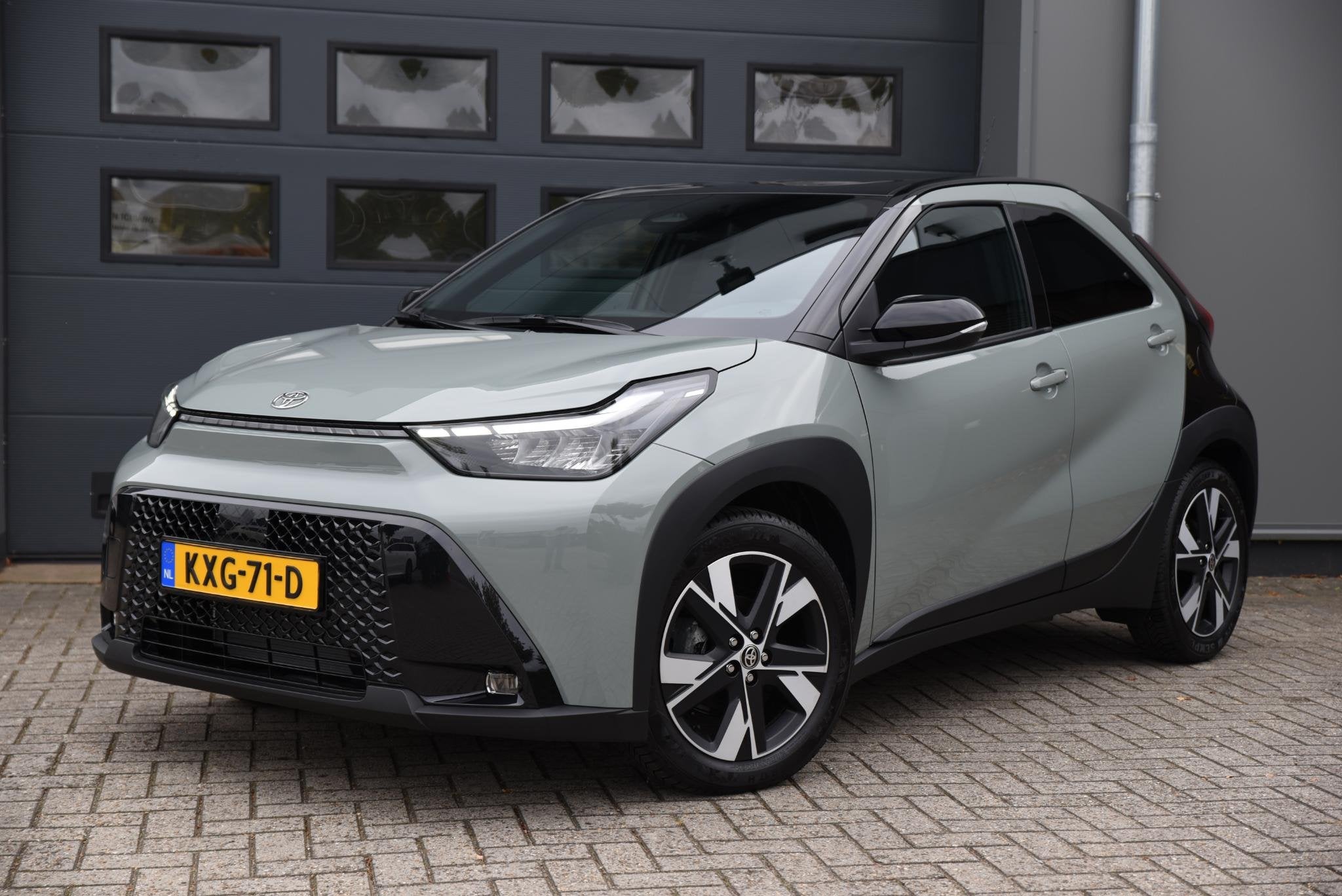 Toyota Aygo X Hybrid 115 envy Adaptieve Cruise - Stoelverwar, Auto diversen, Automaat, Postbus 212
4940 AE  Raamsdonksveer, NL