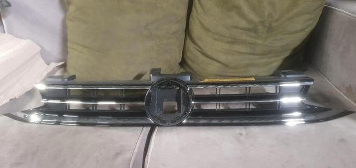 Grille VW Golf Sportsvan facelift bj 2017-heden, Auto-onderdelen, Gebruikt, Wolfsburg, Ophalen of Verzenden, Sidali047@hotmail.com